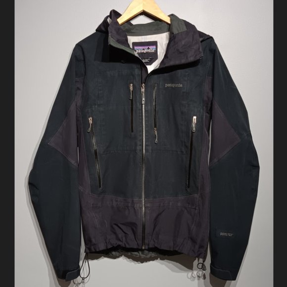 Black Patagonia. Triolet Rain Gortex Jacket (Men's Size Medium) - Picture 1 of 11